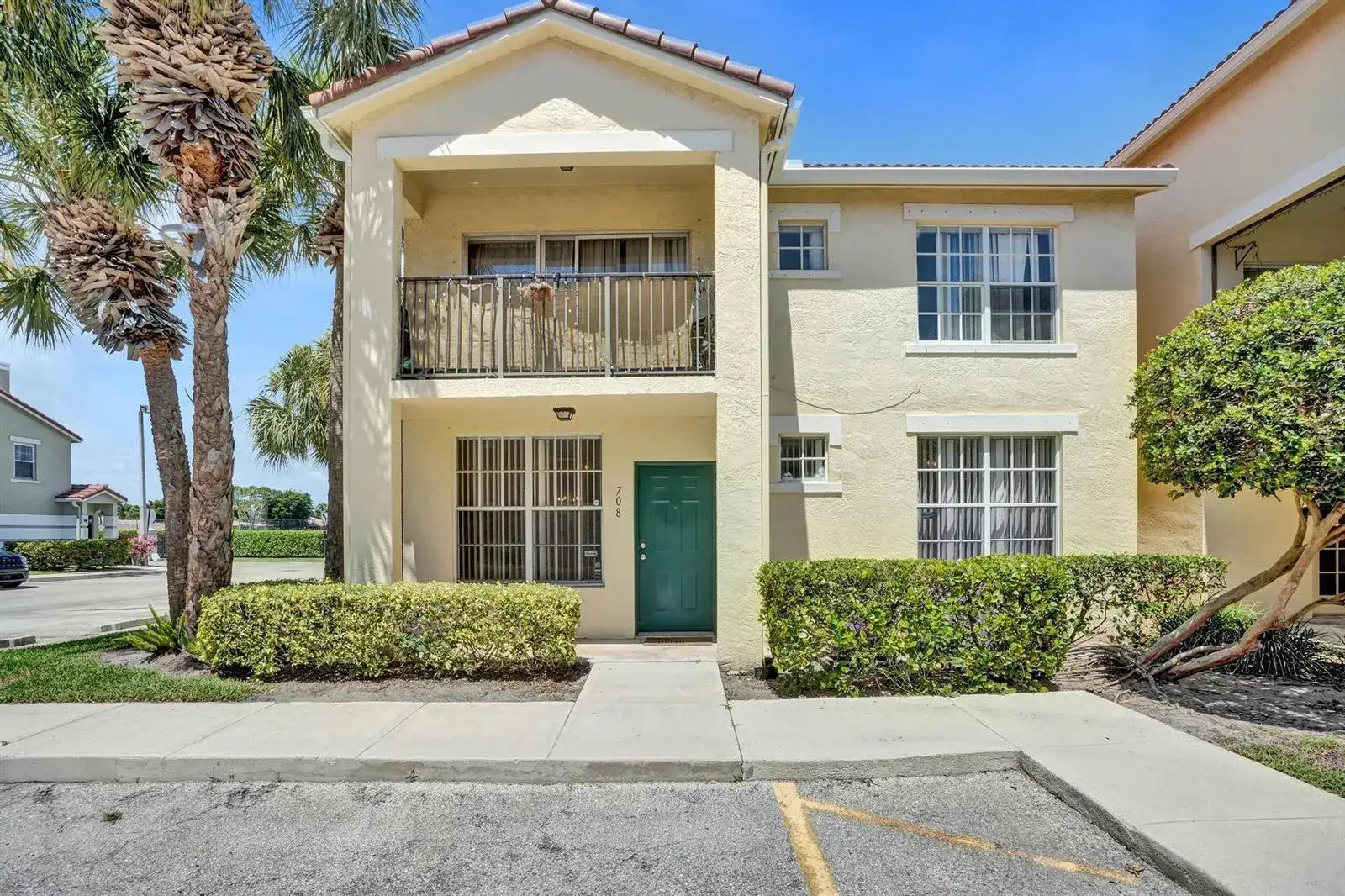 2 bedroom 2 bath Residential for sale at 708 Belmont Place, Boynton Beach FL 33436
