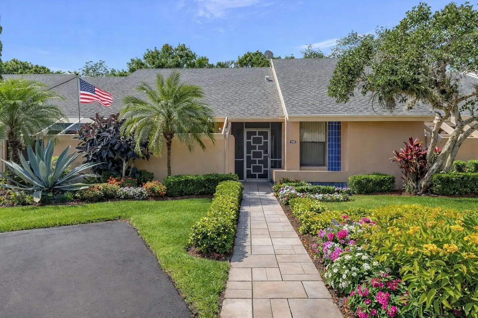 2 bedroom 2 bath Residential for sale at 10884 Waterberry Court, Boca Raton FL 33498