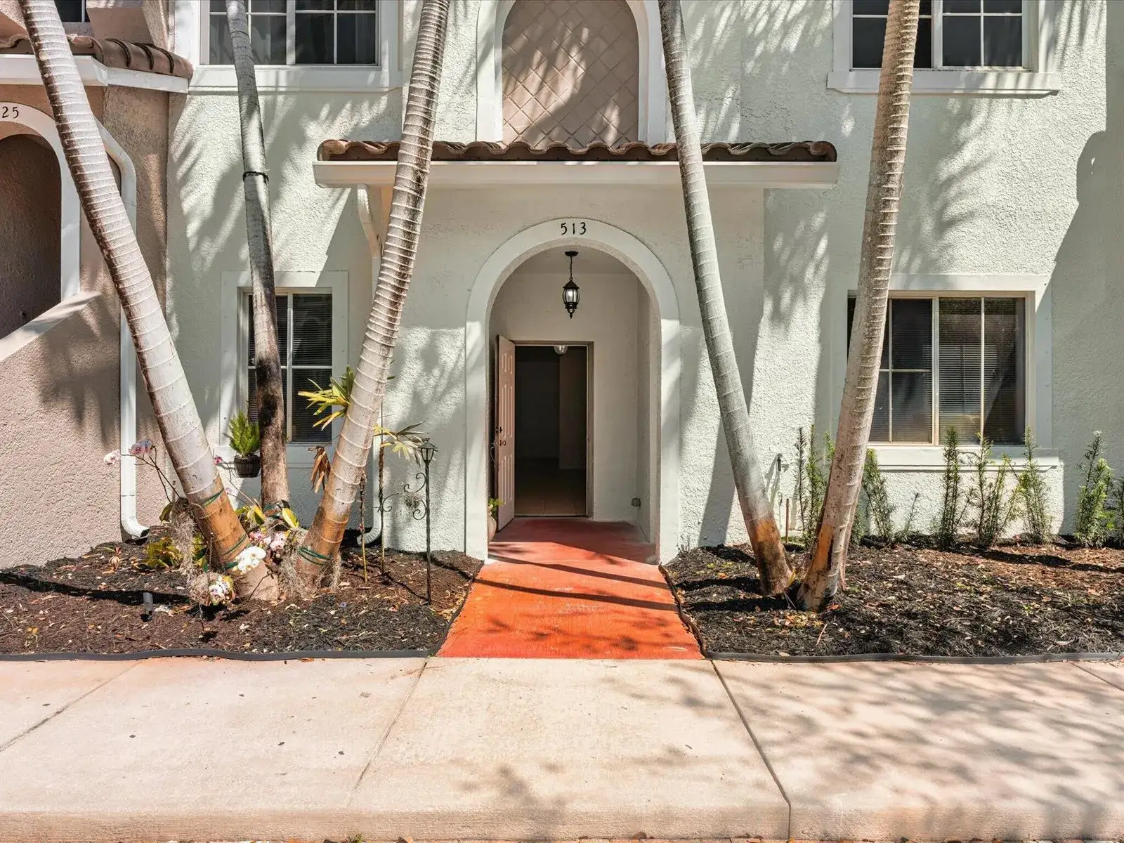 3 bedroom 2 bath Residential for sale at 513 Bayfront Drive, Boynton Beach FL 33435