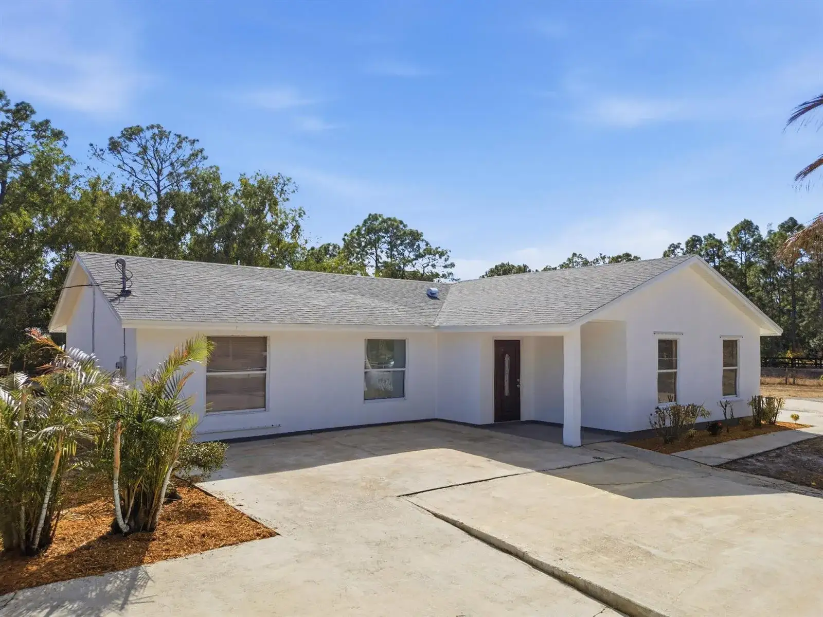 3 bedroom 3 bath Residential Lease for rent at 14242 77th Place N, FL 33470