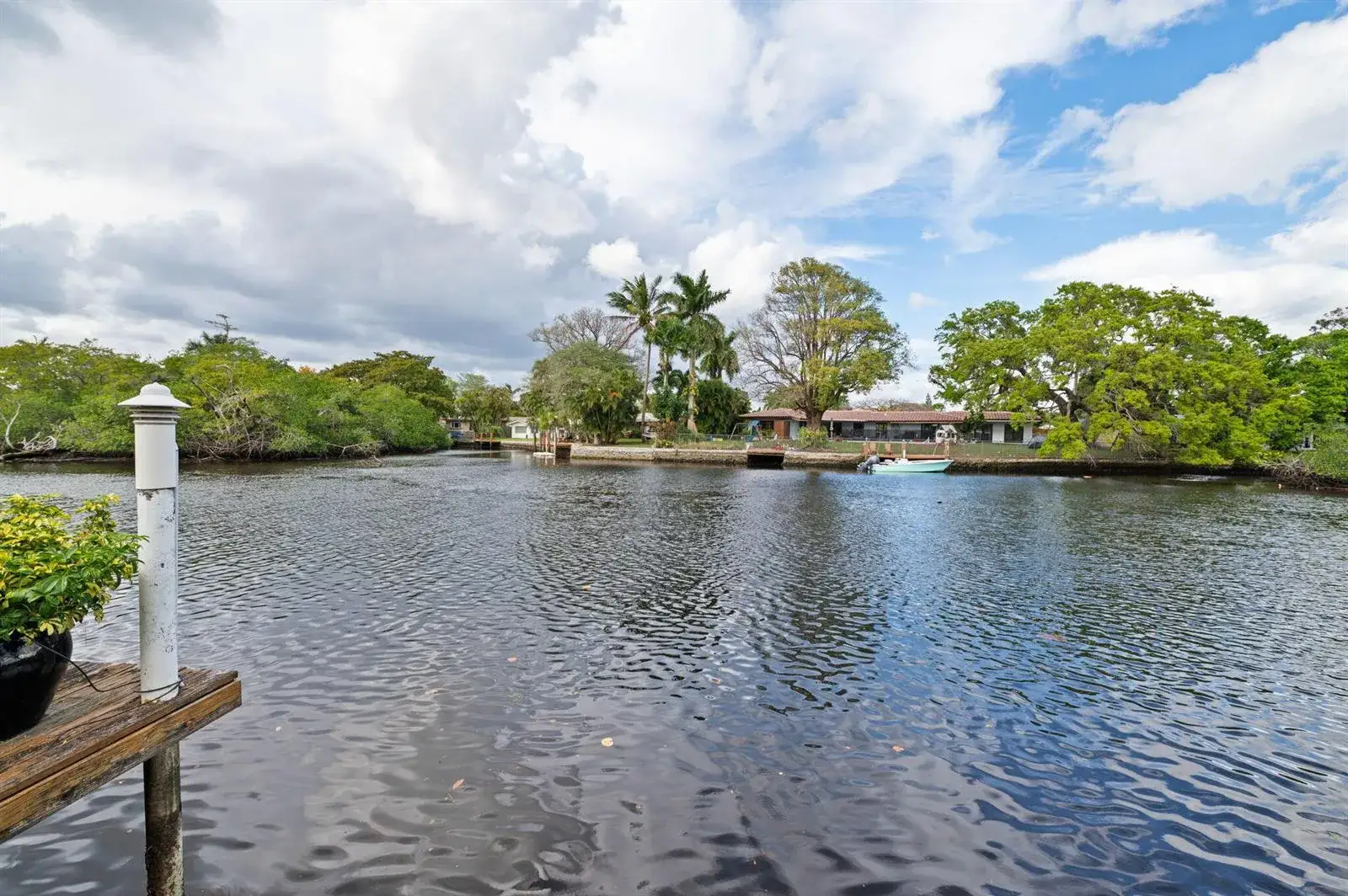 3 bedroom 3 bath Residential for sale at 349 NE 29th Street, Wilton Manors FL 33334