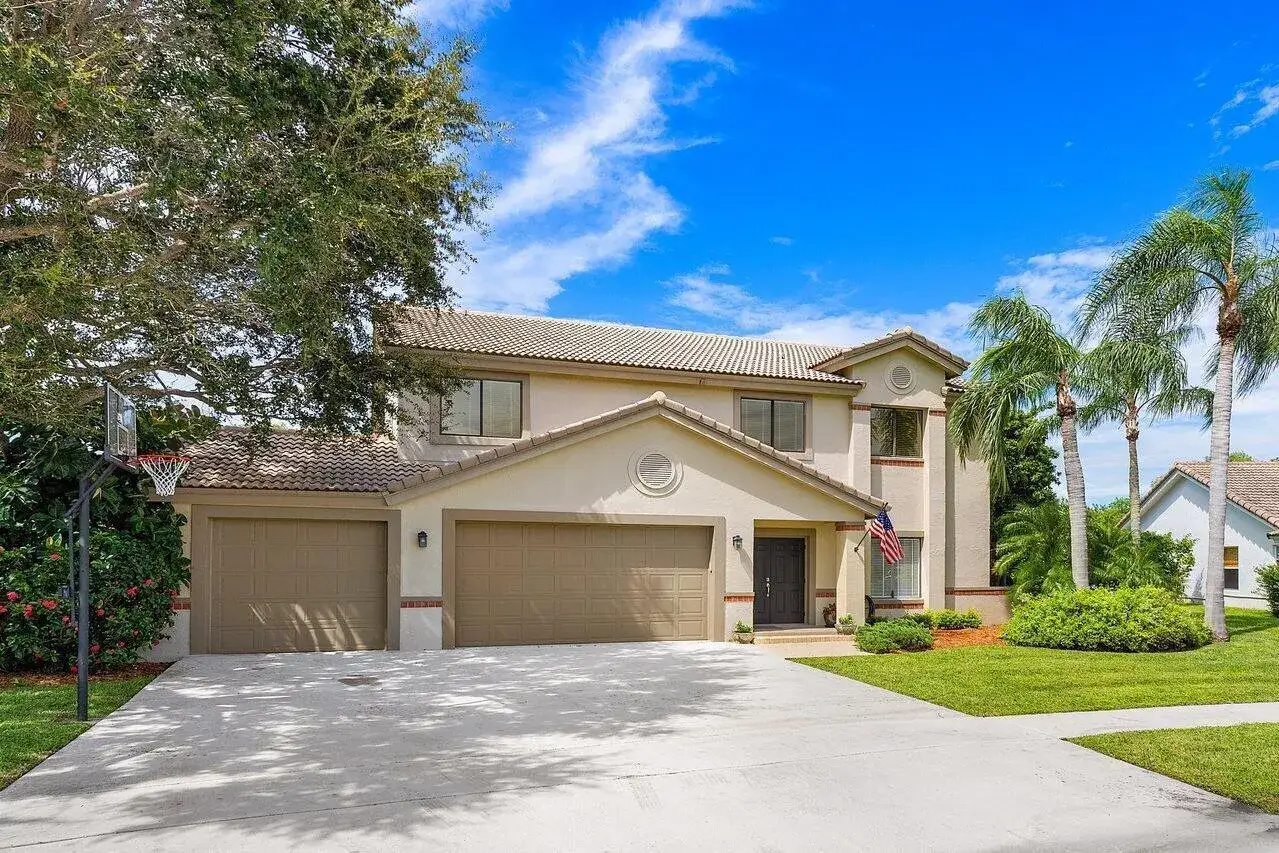 4 bedroom 2 bath Residential for sale at 11842 Island Lakes Lane, Boca Raton FL 33498