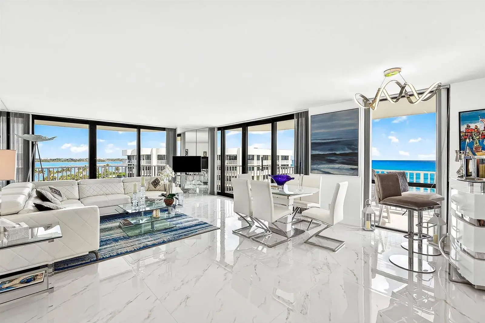 2 bedroom 2 bath Residential for sale at 3360 S Ocean Boulevard, Palm Beach FL 33480