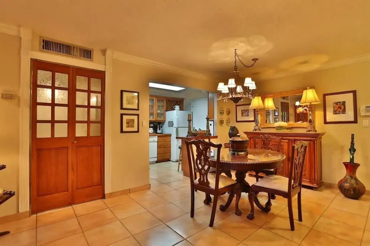 2 bedroom 2 bath Residential for sale at 8101 SW 72nd Avenue # 118w, Miami FL 33143