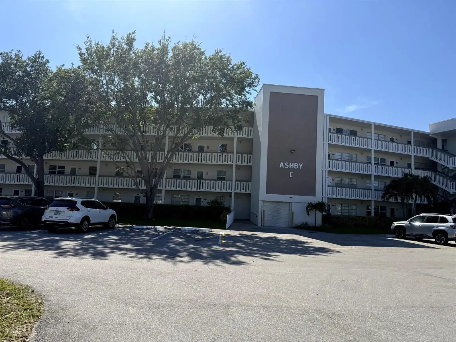 2 bedroom 1 bath Residential for sale at 3016 Ashby C # 3016, Deerfield Beach FL 33442