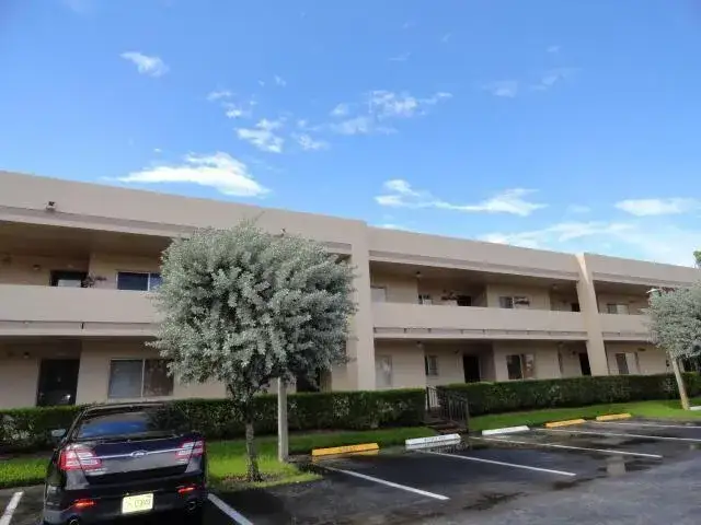 2 bedroom 2 bath Residential Lease for rent at 3212 Strawflower Way # 207, Lake Worth FL 33467