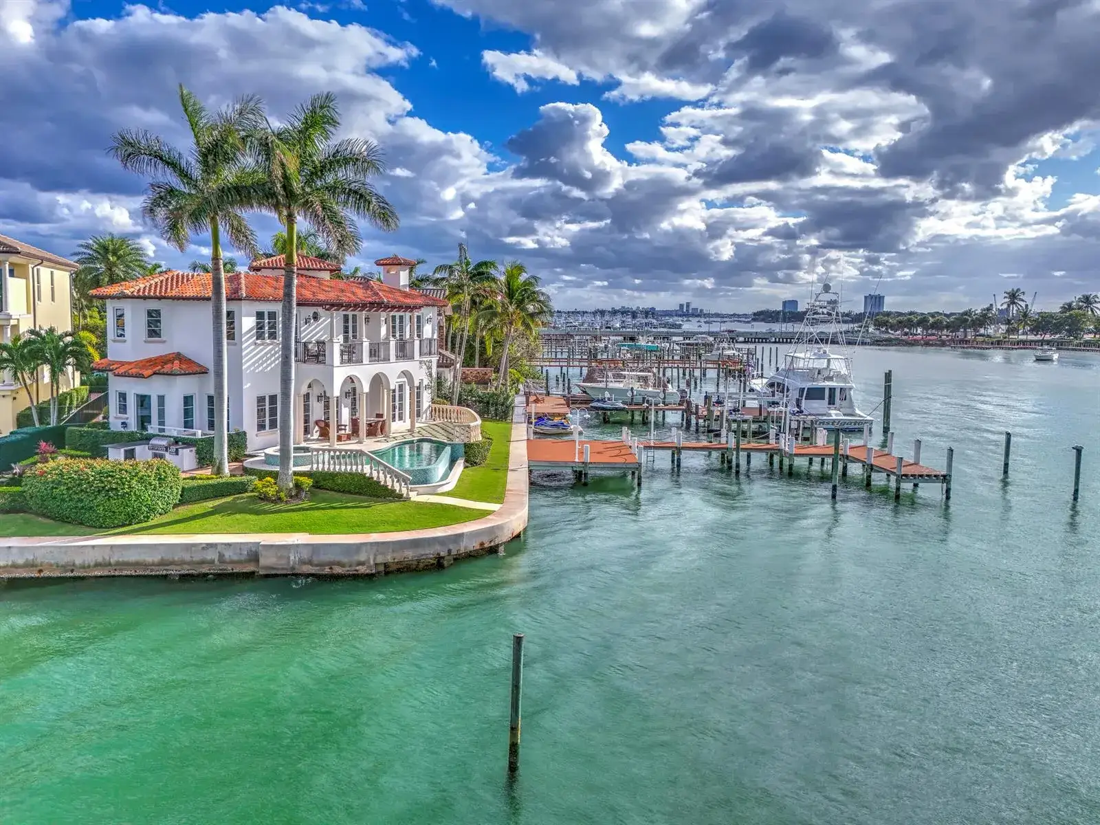 4 bedroom 5 bath Residential for sale at 2775 Lake Drive, Singer Island FL 33404