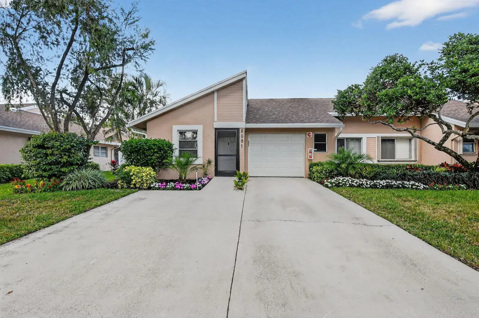 2 bedroom 2 bath Residential for sale at 8081 Springtree Road, Boca Raton FL 33496