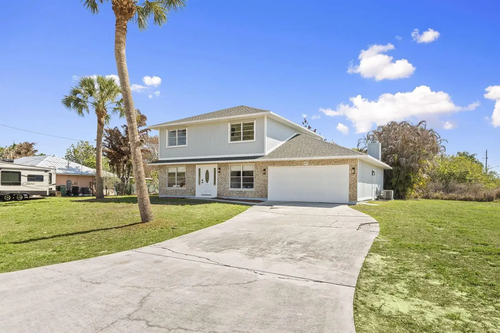 5 bedroom 3 bath Residential for sale at 405 NE Midvale Street, Port St. Lucie FL 34983
