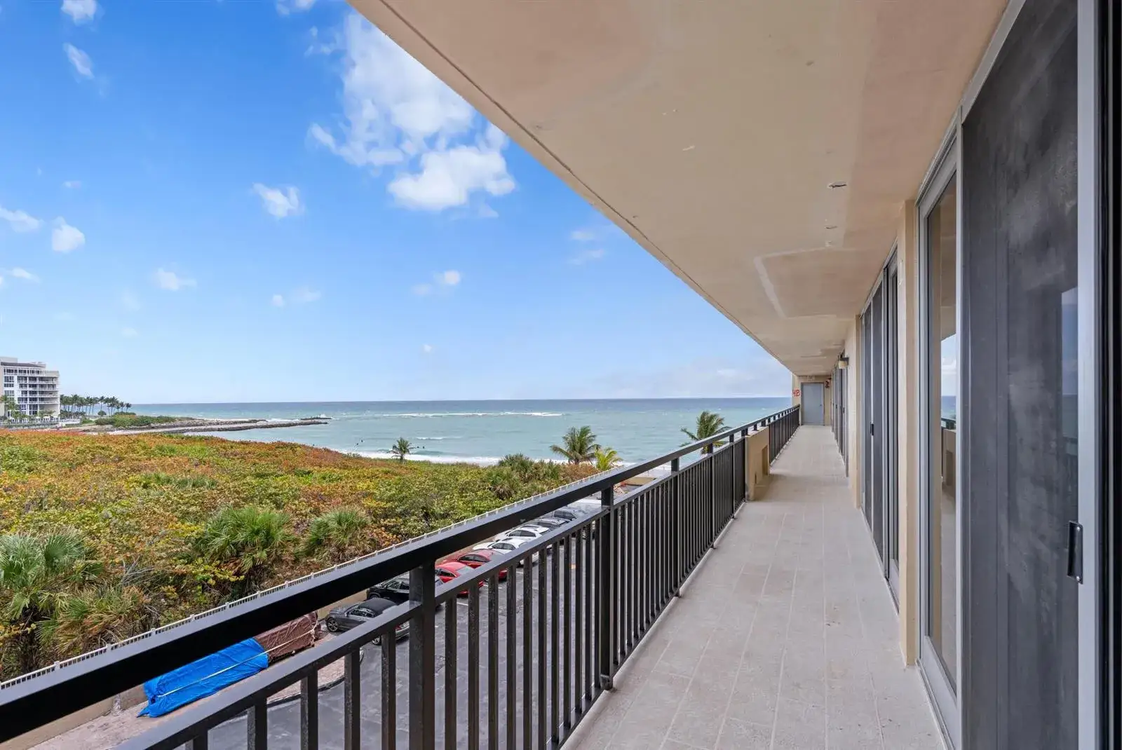 2 bedroom 2 bath Residential for sale at 1180 S Ocean # 4D, Boca Raton FL 33432