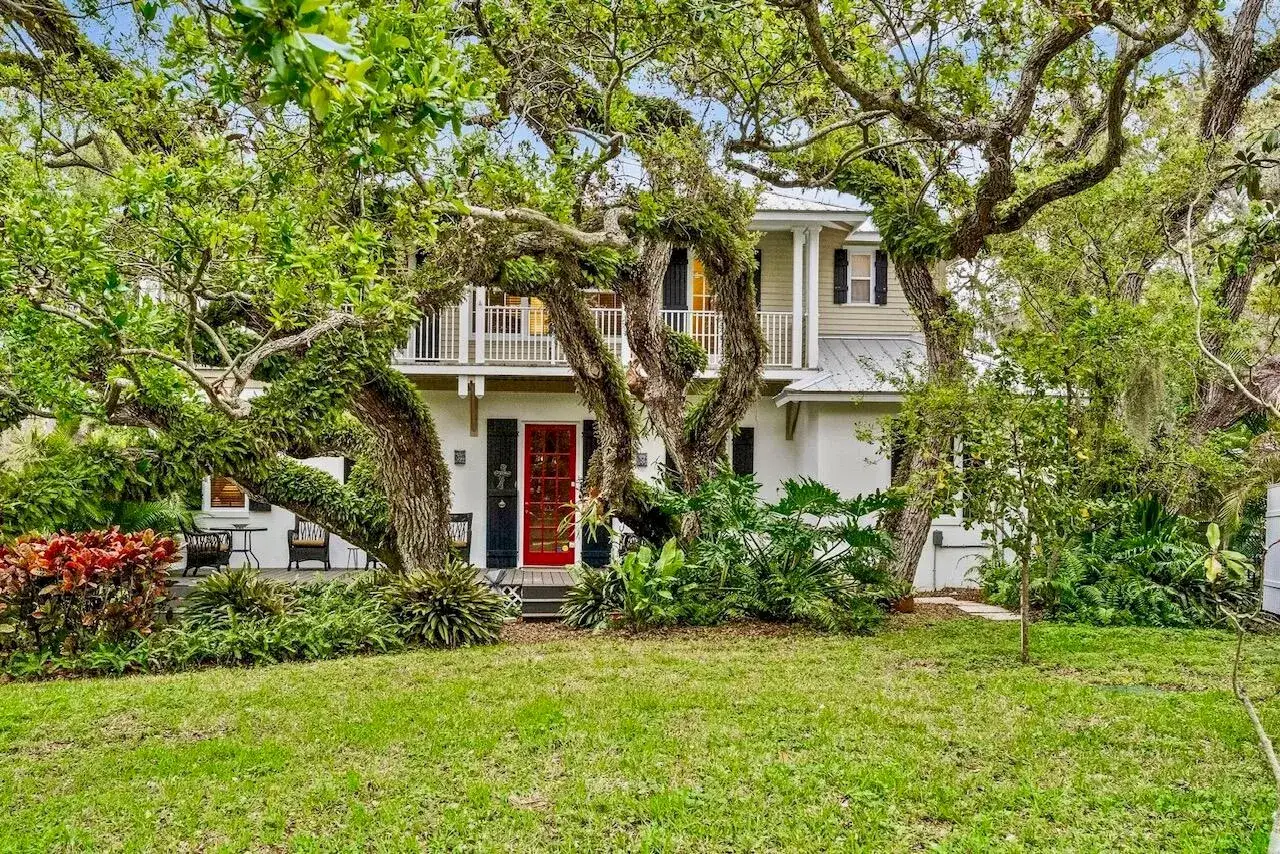 4 bedroom 3 bath Residential for sale at 3628 Rio Vista Boulevard, Vero Beach FL 32963