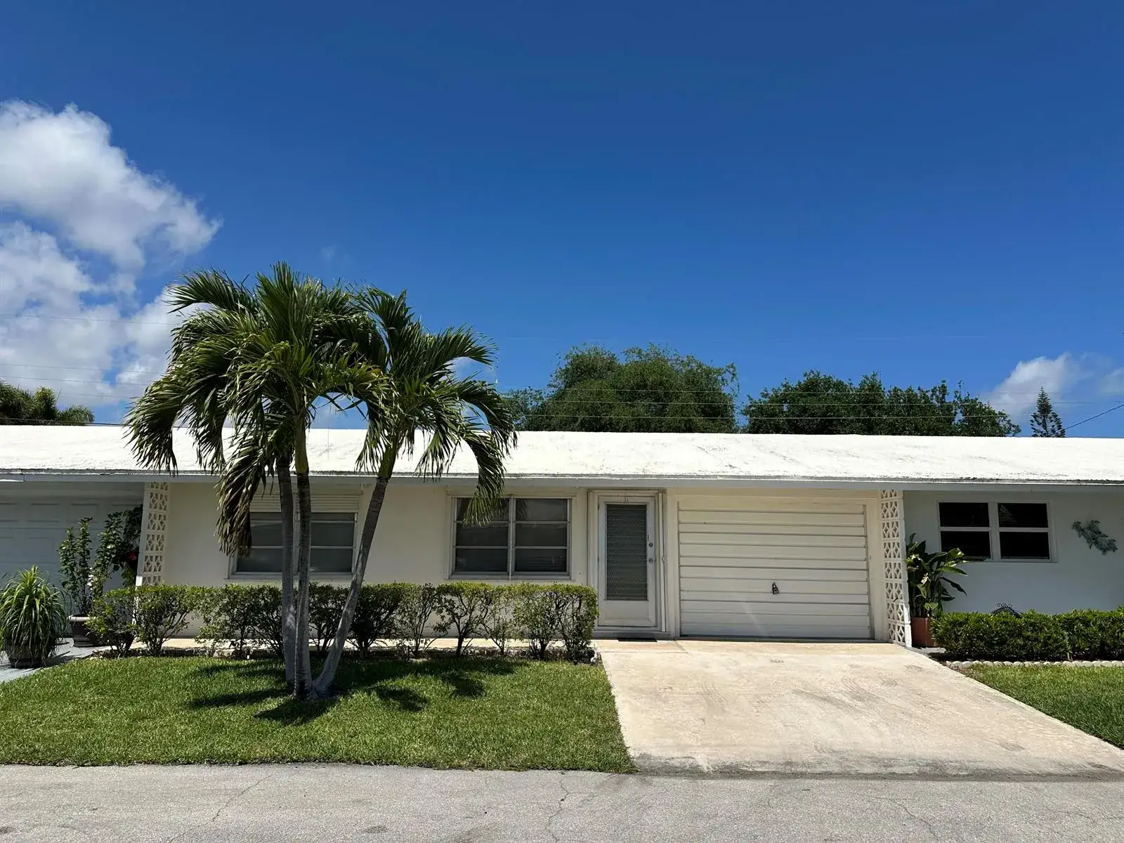 2 bedroom 2 bath Residential for sale at 728 Ridge Road # 31, Lantana FL 33462