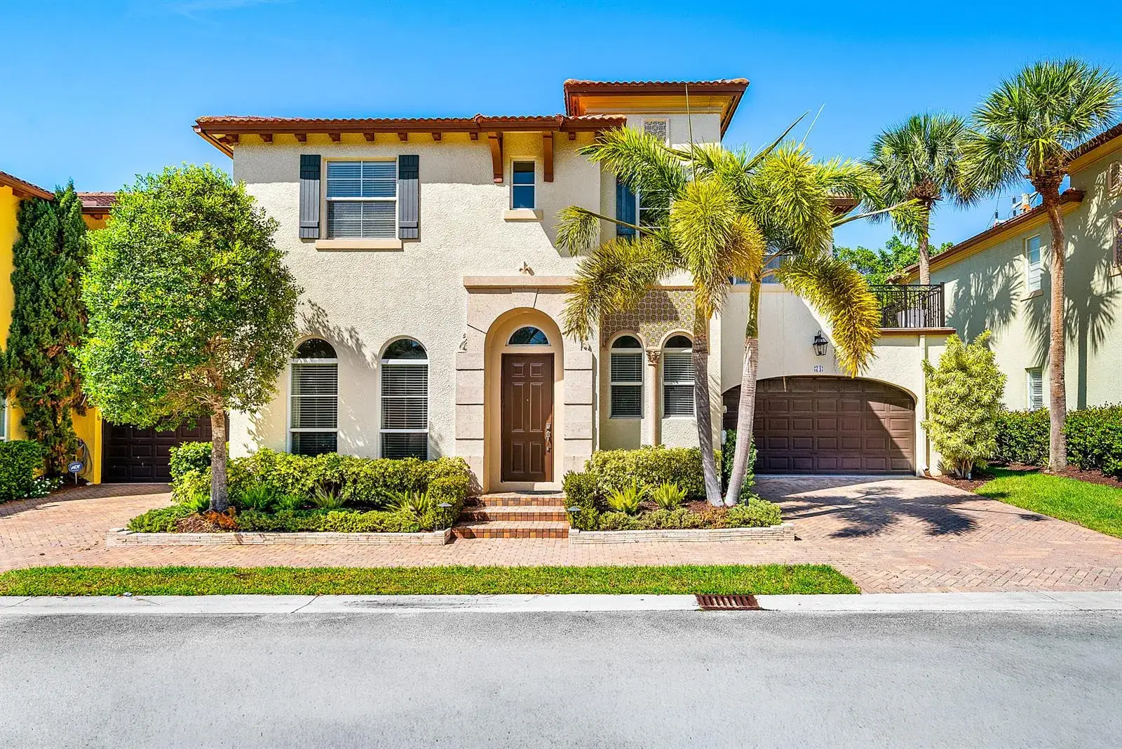 3 bedroom 2 bath Residential for sale at 71 Via Poinciana Lane, Boca Raton FL 33487