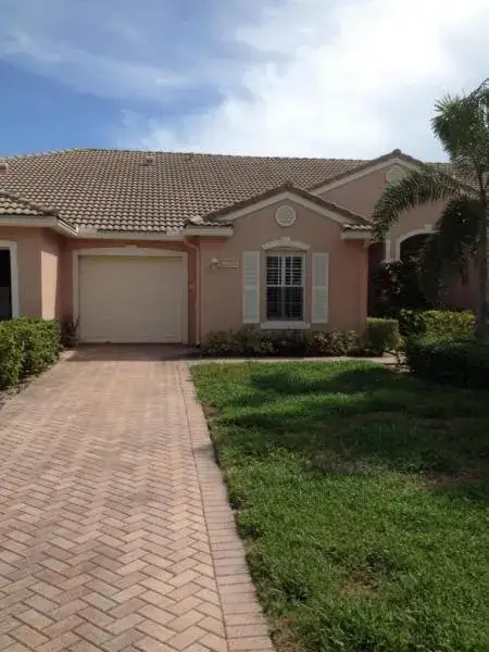 2 bedroom 2 bath Residential for sale at 8432 Cargill Point, West Palm Beach FL 33411