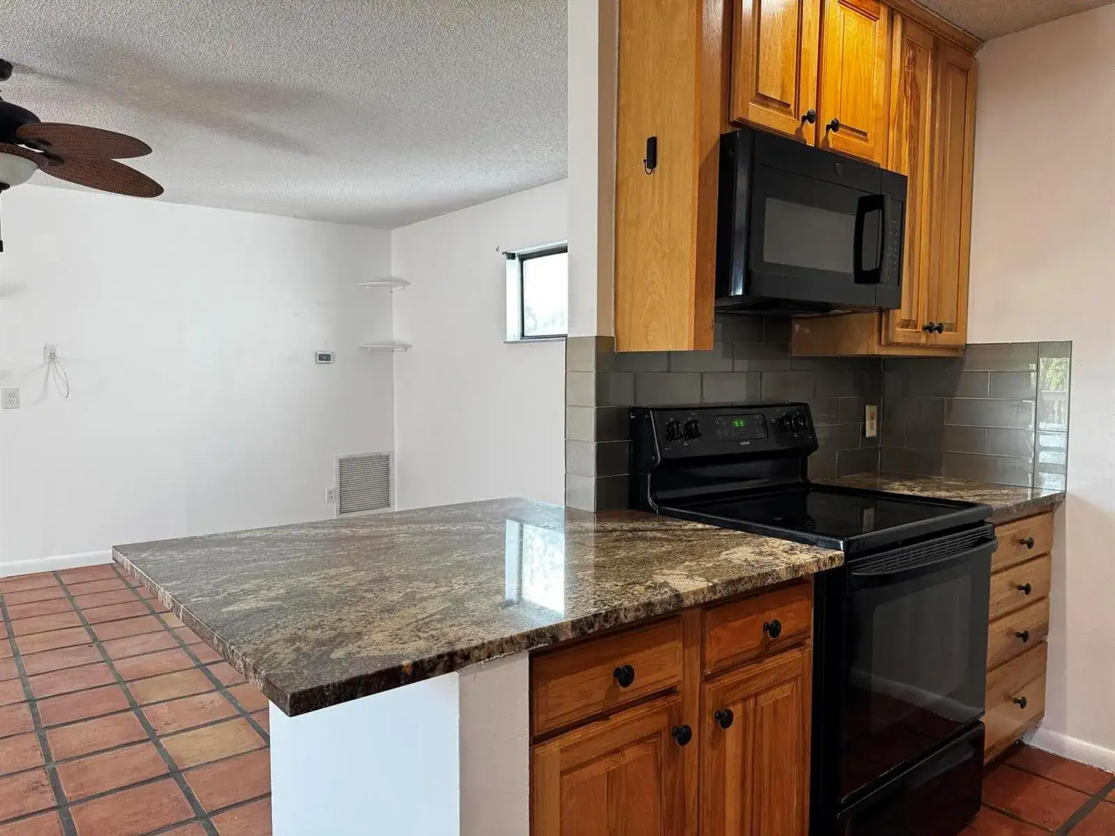 2 bedroom 2 bath Residential Lease for rent at 24 Crossings Circle # H, Boynton Beach FL 33435