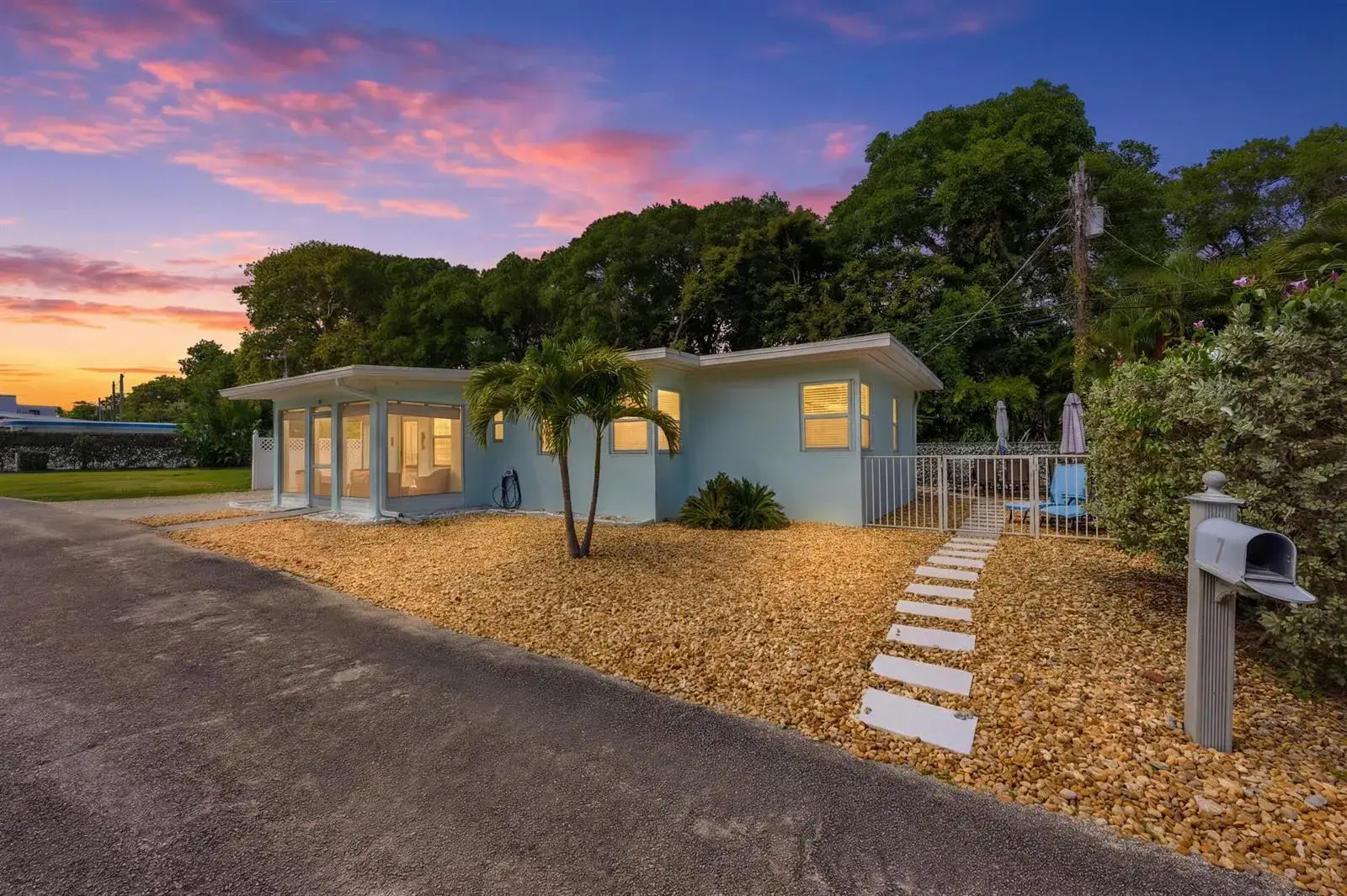 2 bedroom 2 bath Residential for sale at 7 Belair Drive, Boynton Beach FL 33435