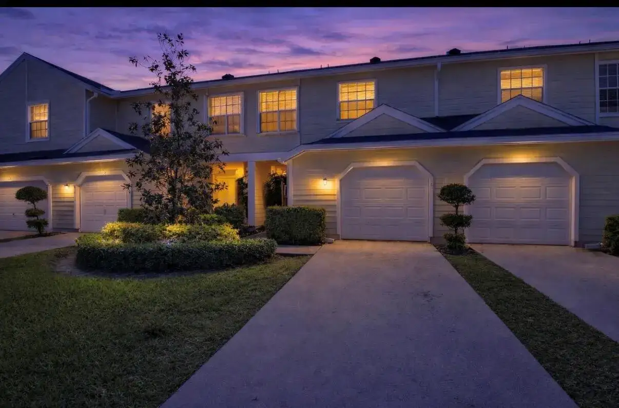 3 bedroom 2 bath Residential for sale at 5282 Sapphire Valley, Boca Raton FL 33486