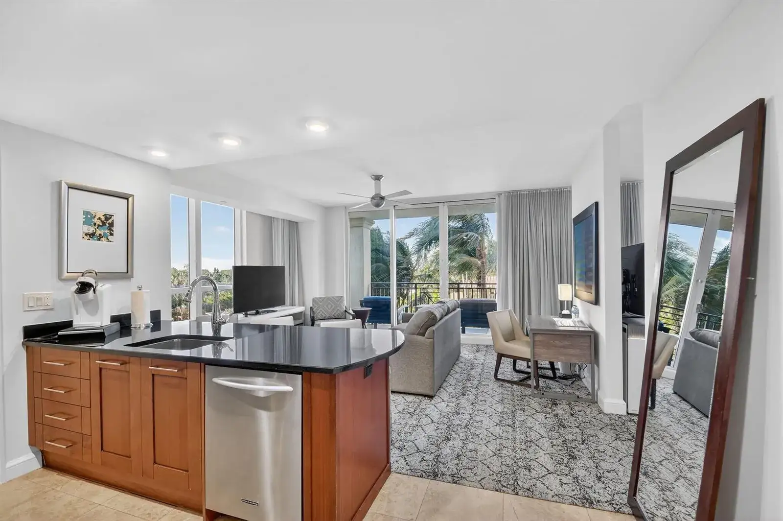 1 bedroom 1 bath Residential for sale at 3800 N Ocean Drive # 518, Singer Island FL 33404