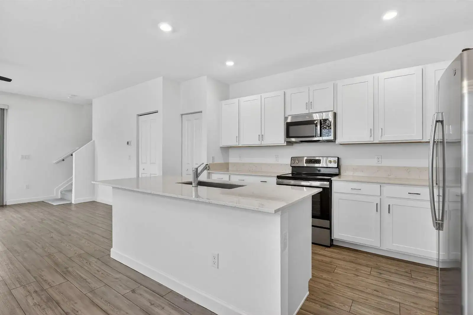 3 bedroom 2 bath Residential for sale at 211 SE Woodbark Street, Port St. Lucie FL 34984