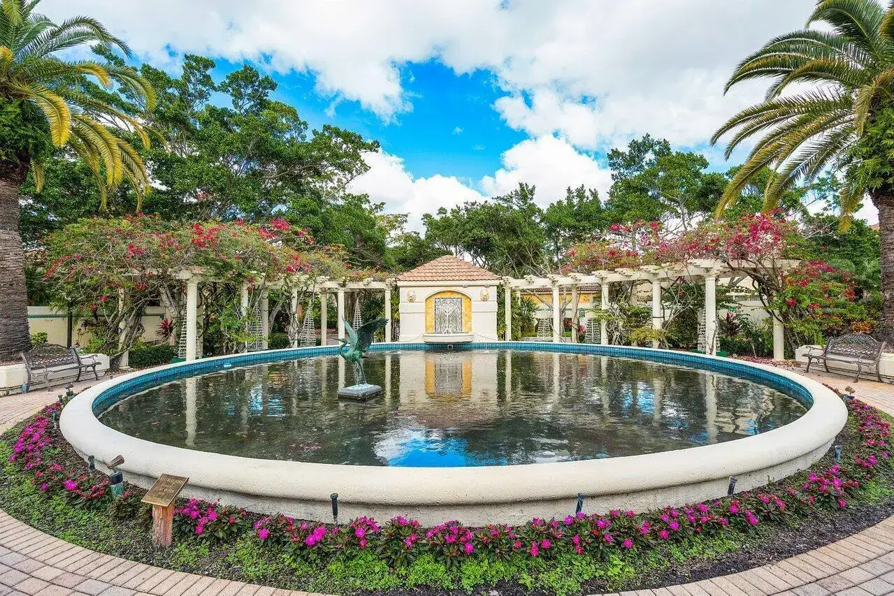 3 bedroom 2 bath Residential Lease for rent at 27 Via Del Corso, Palm Beach Gardens FL 33418