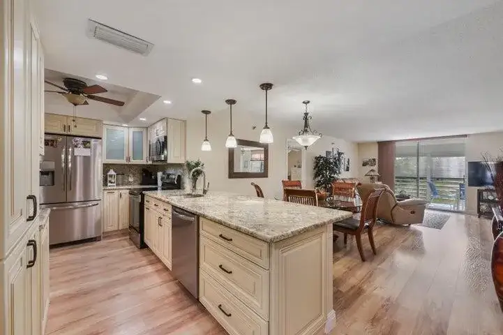 5340 NW 2nd Avenue NW # 226, Boca Raton FL 33487