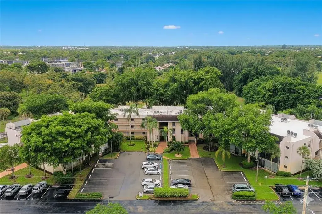 2 bedroom 2 bath Residential for sale at 8150 W Mcnab Road # 312, Tamarac FL 33321