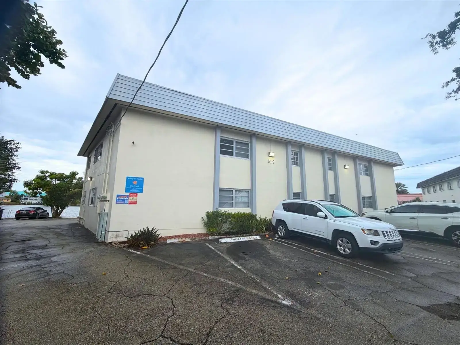 2 bedroom 1 bath Residential Lease for rent at 519 W Kalmia Drive # 2, West Palm Beach FL 33403