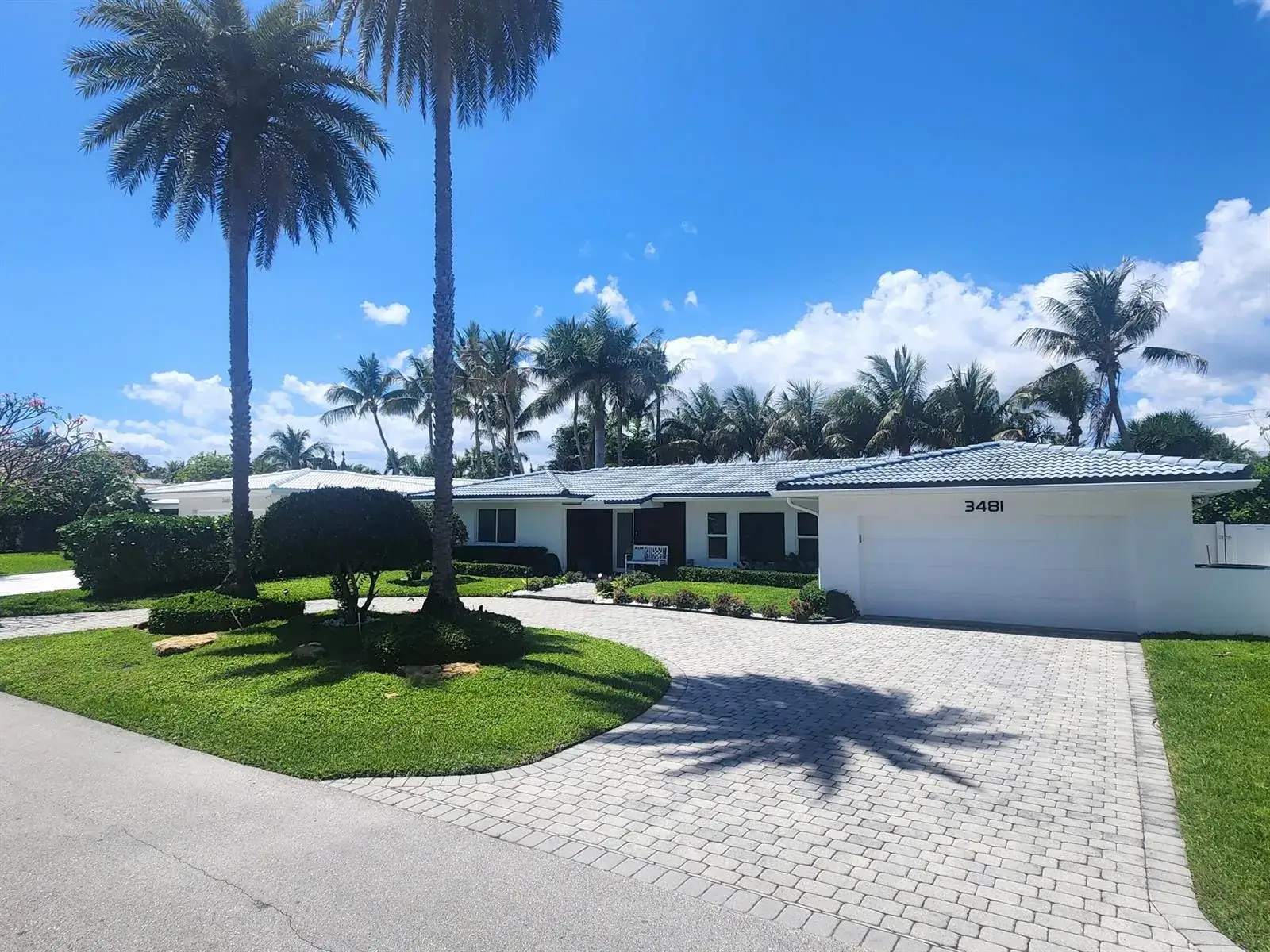 3 bedroom 2 bath Residential Lease for rent at 3481 NE 31st Avenue, Lighthouse Point FL 33064