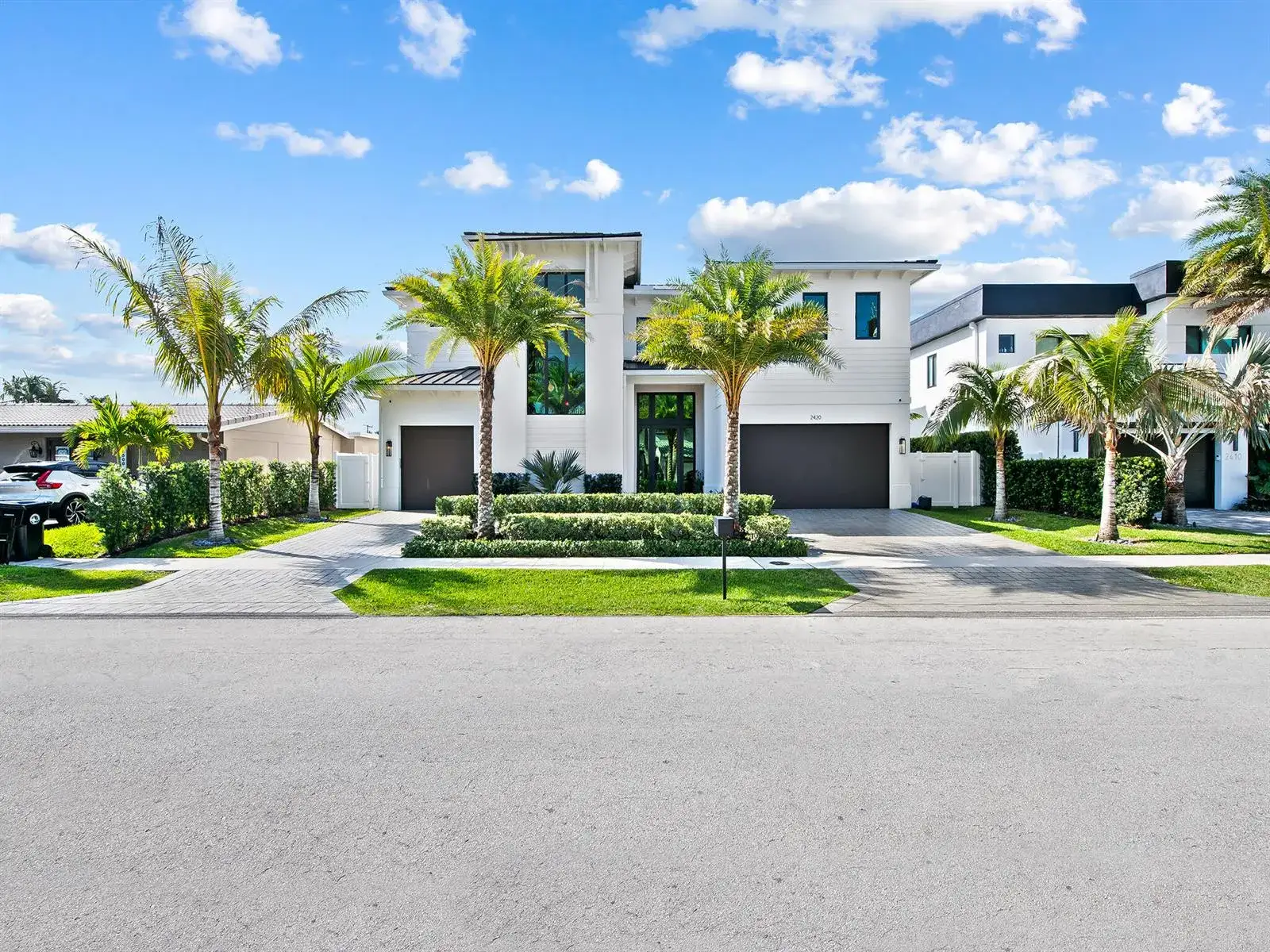 5 bedroom 5 bath Residential for sale at 2420 NE 48th Street, Lighthouse Point FL 33064