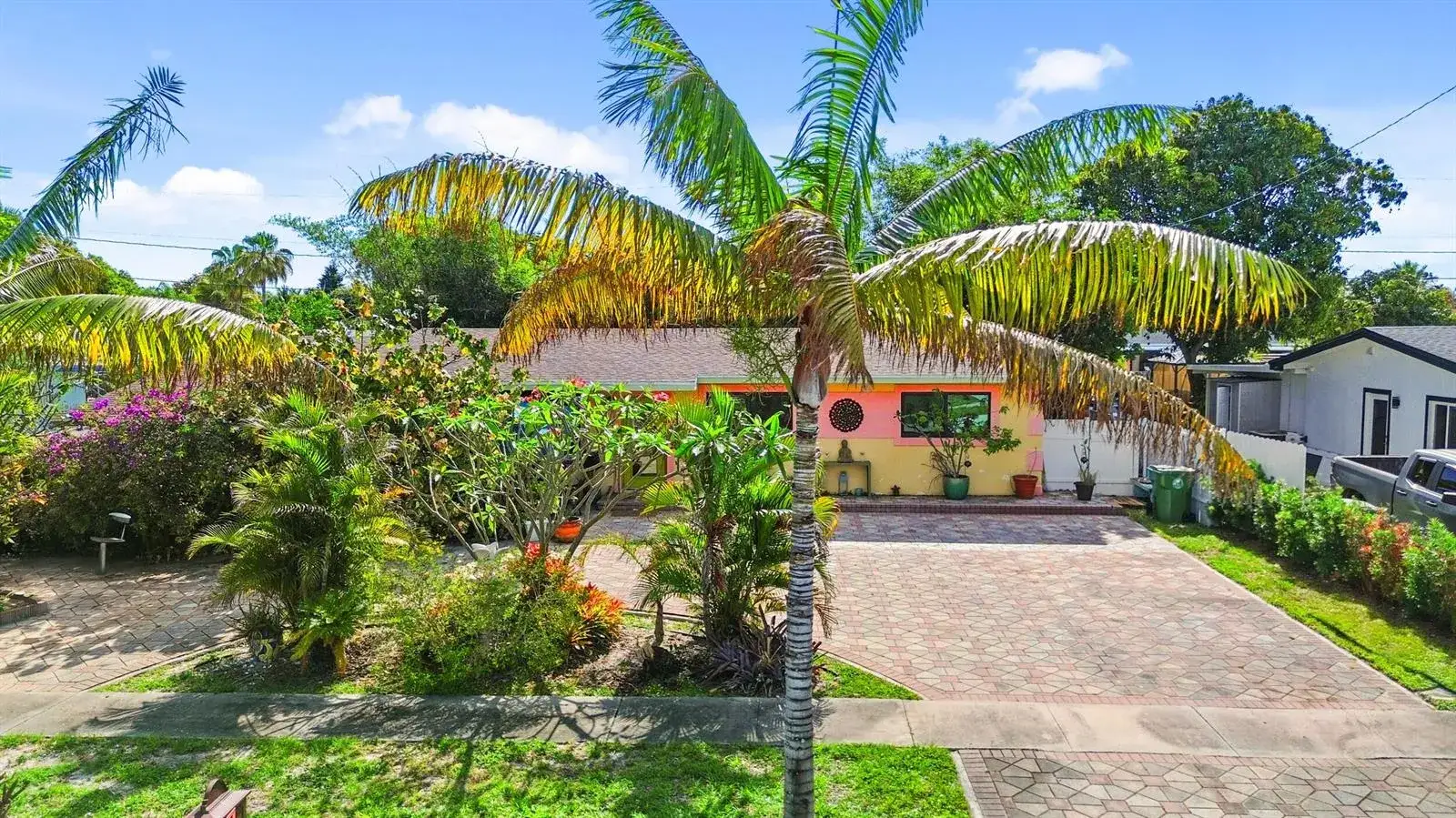 4 bedroom 2 bath Residential for sale at 112 San Juan Drive, Palm Springs FL 33461