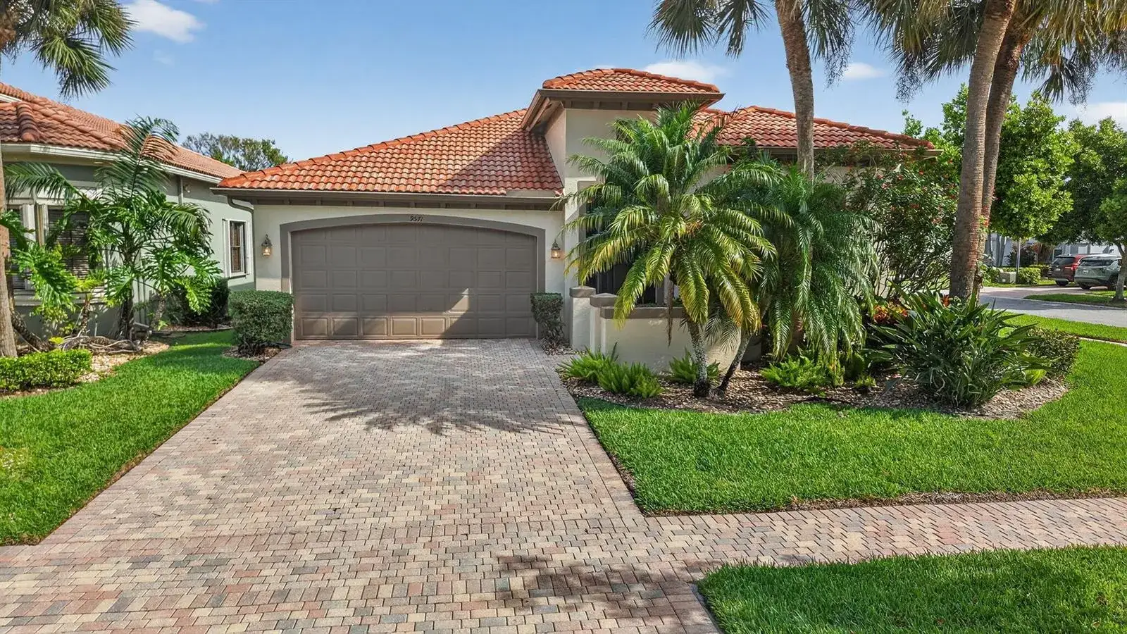 3 bedroom 2 bath Residential for sale at 9571 Isles Cay Drive, Delray Beach FL 33446