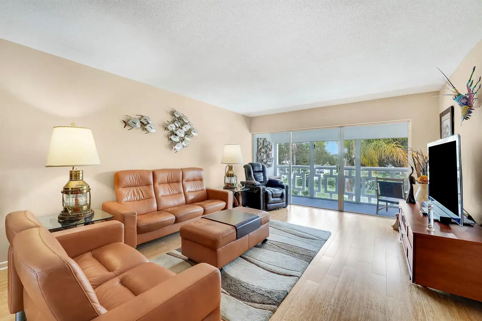 2 bedroom 2 bath Residential for sale at 331 Tequesta Drive # 213, Tequesta FL 33469