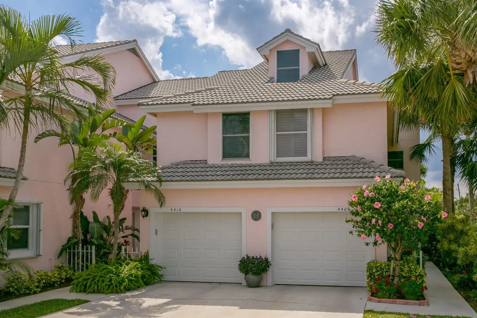 2 bedroom 2 bath Residential Lease for rent at 4409 N Fairway Dr Drive N, Jupiter FL 33477