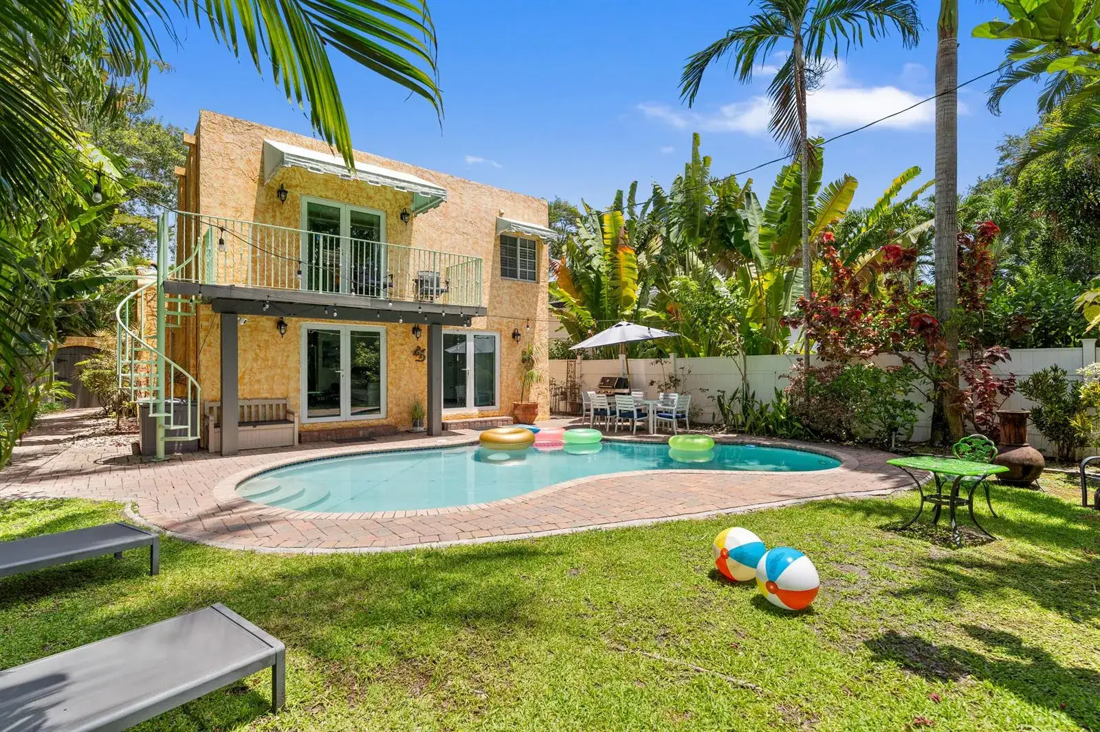 3 bedroom 2 bath Residential Lease for rent at 614 SE 5th Court, Fort Lauderdale FL 33301