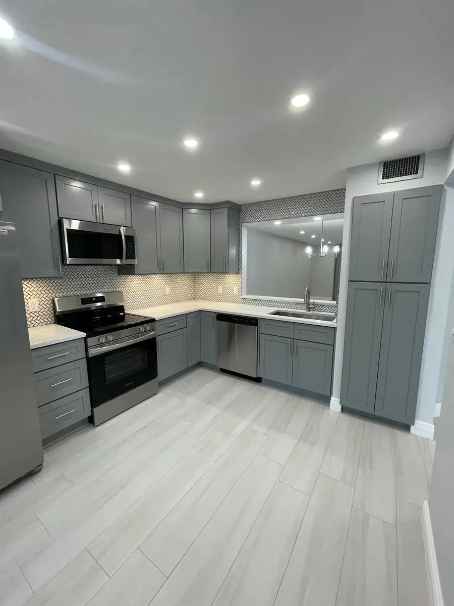 2 bedroom 2 bath Residential for sale at 6698 10th Avenue N # 115, Lake Worth FL 33467