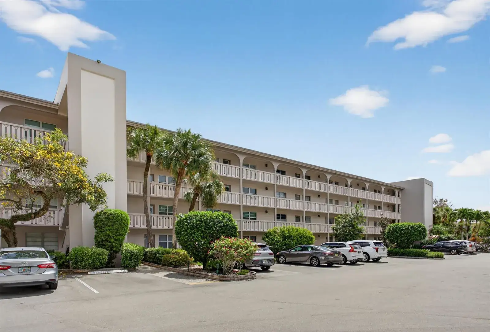 2 bedroom 2 bath Residential for sale at 3306 Aruba Way # E3, Coconut Creek FL 33066