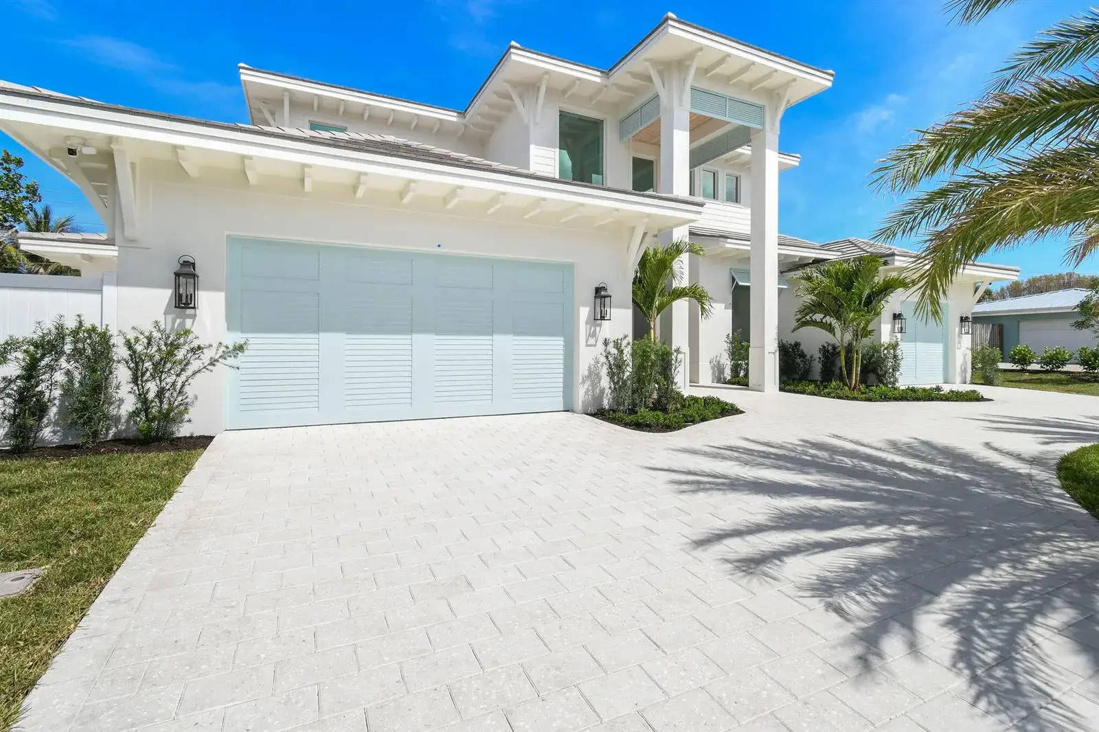 4 bedroom 4 bath Residential for sale at 192 River Drive, Jupiter FL 33469