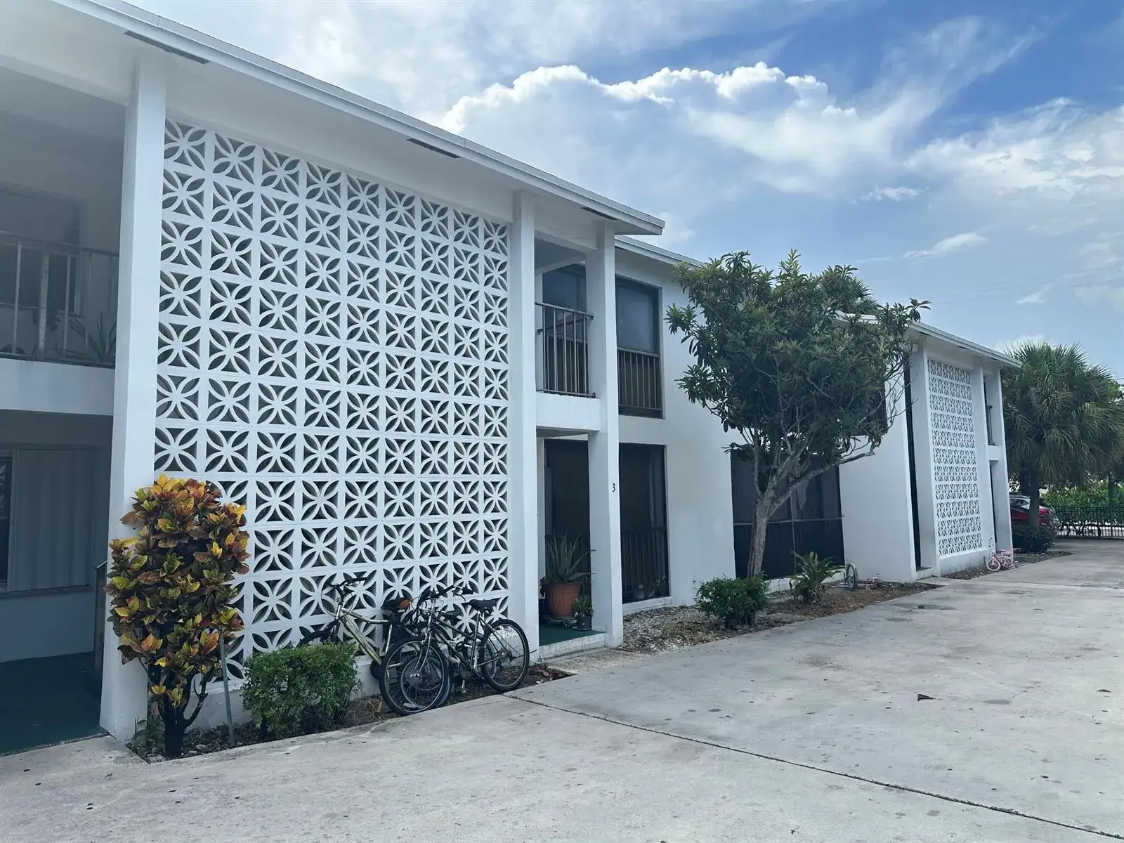 2 bedroom 2 bath Residential Lease for rent at 1741 N 3rd Ave Avenue N # 6, FL 33460