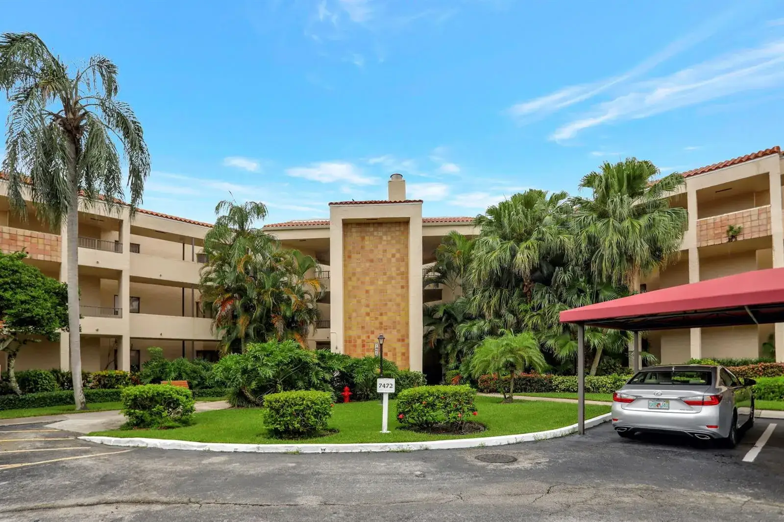 1 bedroom 1 bath Residential for sale at 7472 La Paz Boulevard # 304, Boca Raton FL 33433