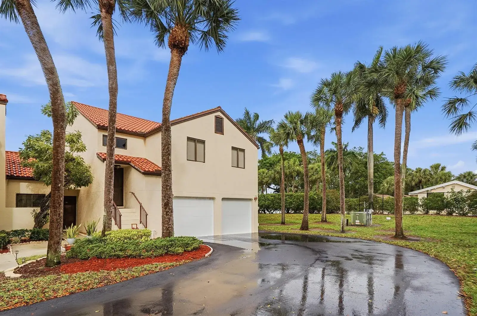 5 Via De Casas Sur # 105, Boynton Beach FL 33426