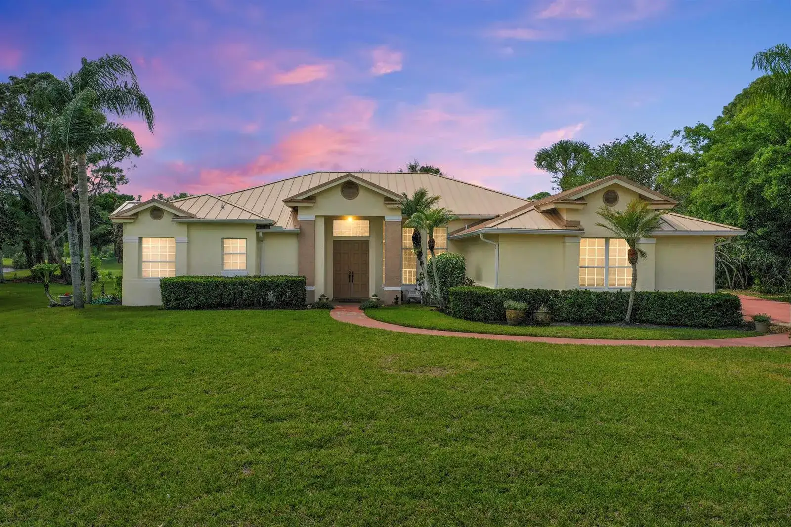 3 bedroom 3 bath Residential for sale at 2987 Conifer Drive, Fort Pierce FL 34951