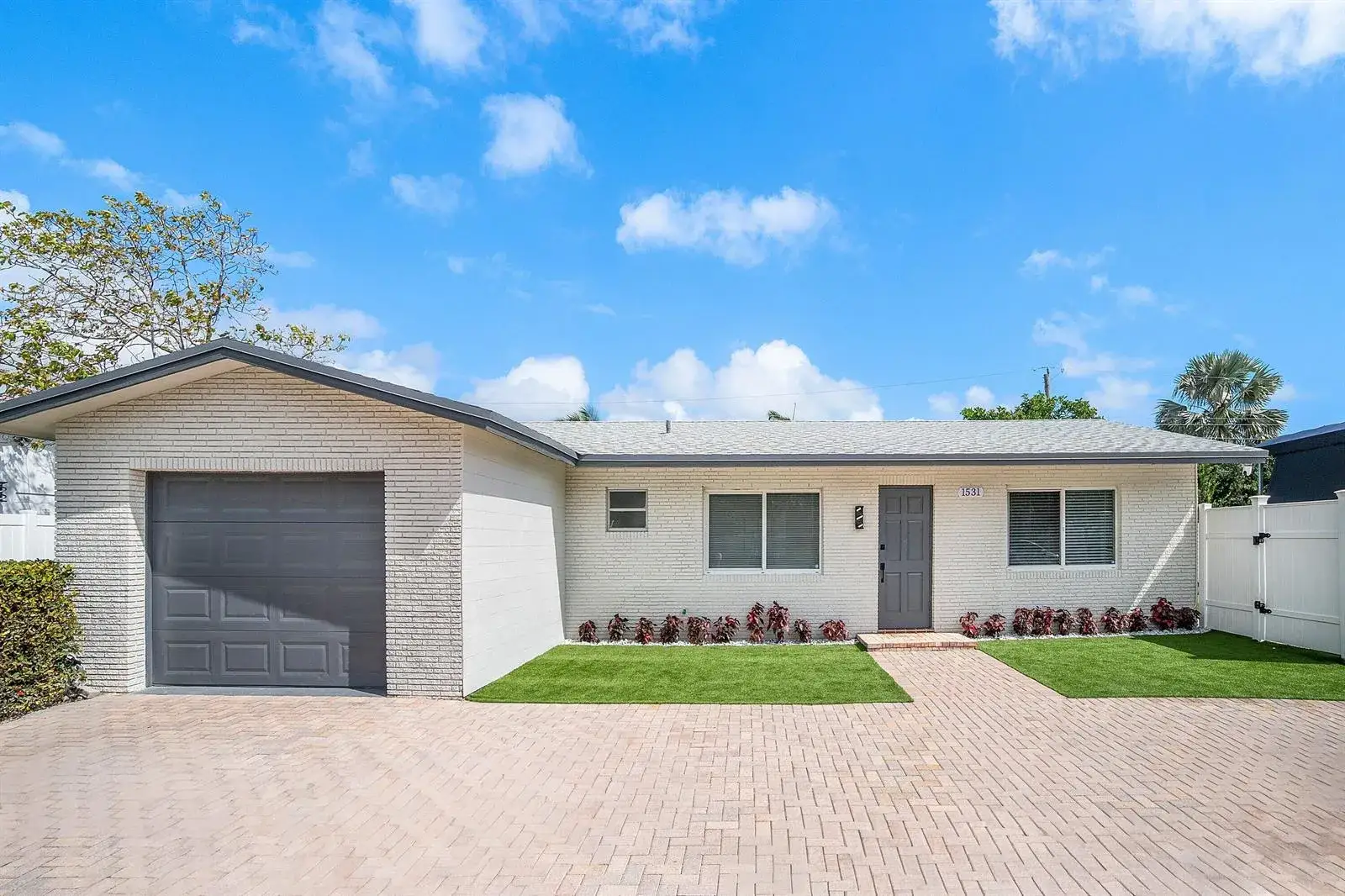 3 bedroom 3 bath Residential for sale at 1531 NW 4th Street, Boca Raton FL 33486