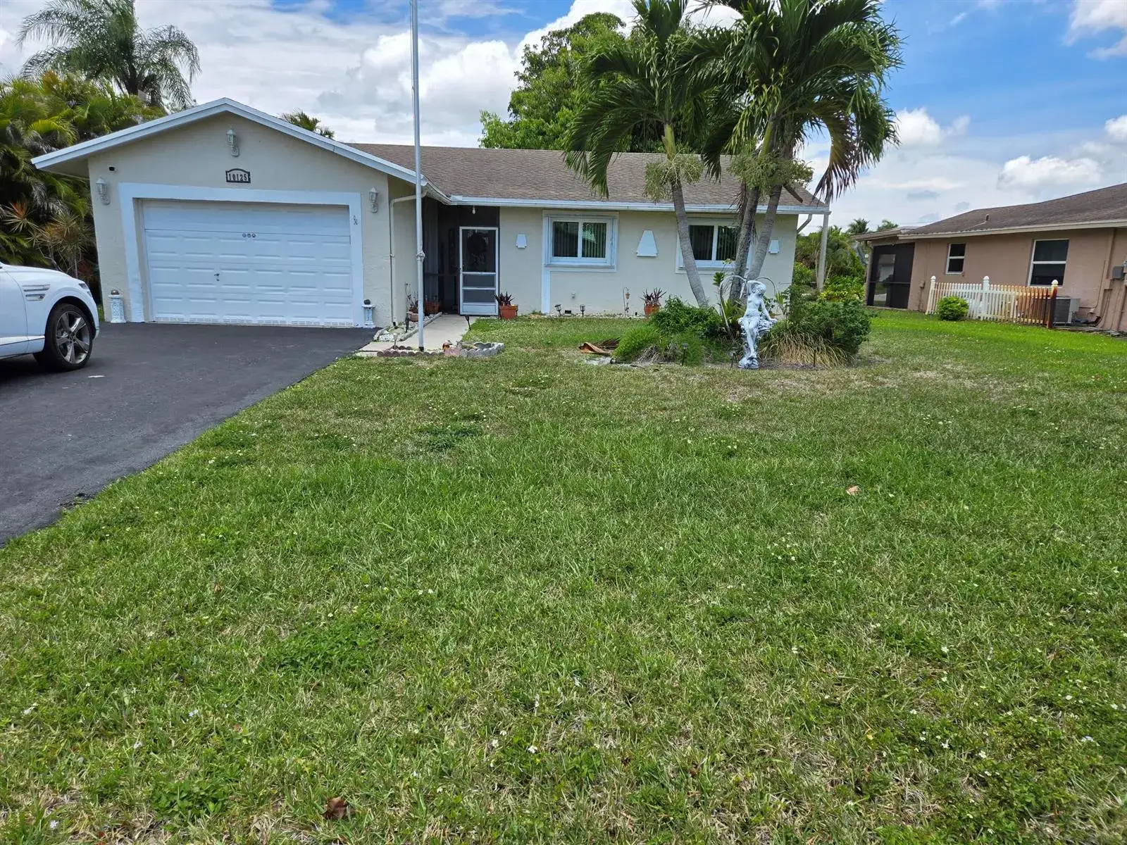 3 bedroom 2 bath Residential for sale at 10125 NW 71st Street, Tamarac FL 33321