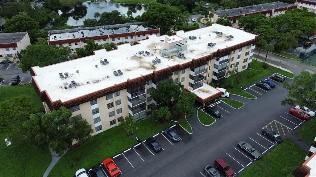 2 bedroom 2 bath Residential Lease for rent at 4152 Inverrary Drive # 202, Lauderhill FL 33319