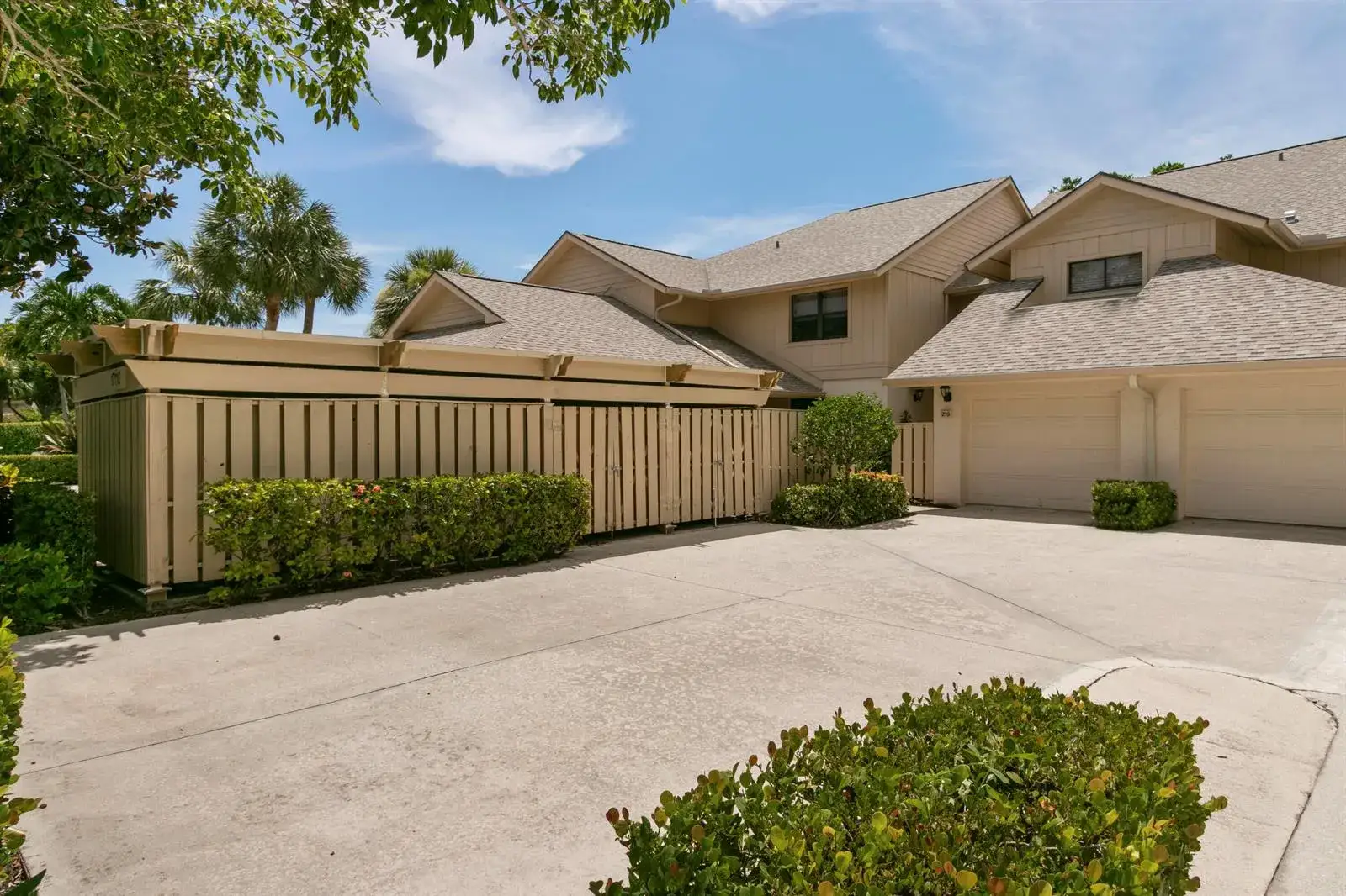 2 bedroom 2 bath Residential Lease for rent at 17110 Waterbend Drive # 219, Jupiter FL 33477