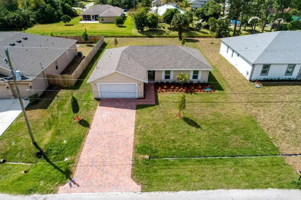 4 bedroom 2 bath Residential for sale at 986 SW Romaine Lane, Port St. Lucie FL 34953