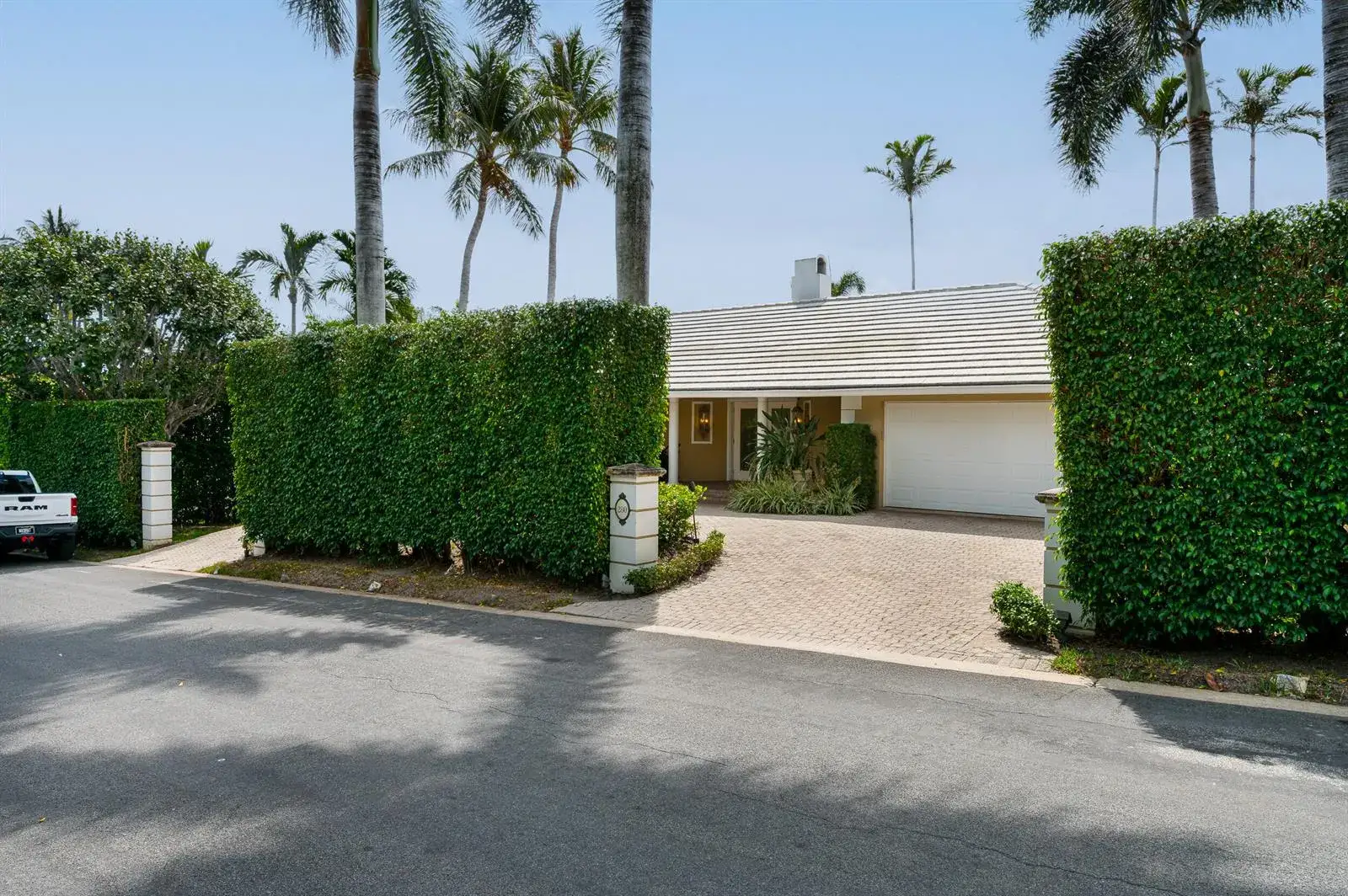 4 bedroom 3 bath Residential for sale at 280 Tradewind Drive, Palm Beach FL 33480