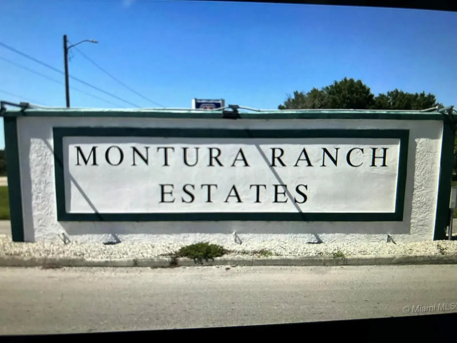 Commercial Land for sale at 636 Montura Avenue, Clewiston FL 33440