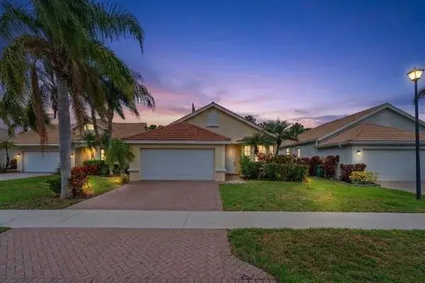 3 bedroom 2 bath Residential for sale at 808 SW Munjack Circle, Port St. Lucie FL 34986