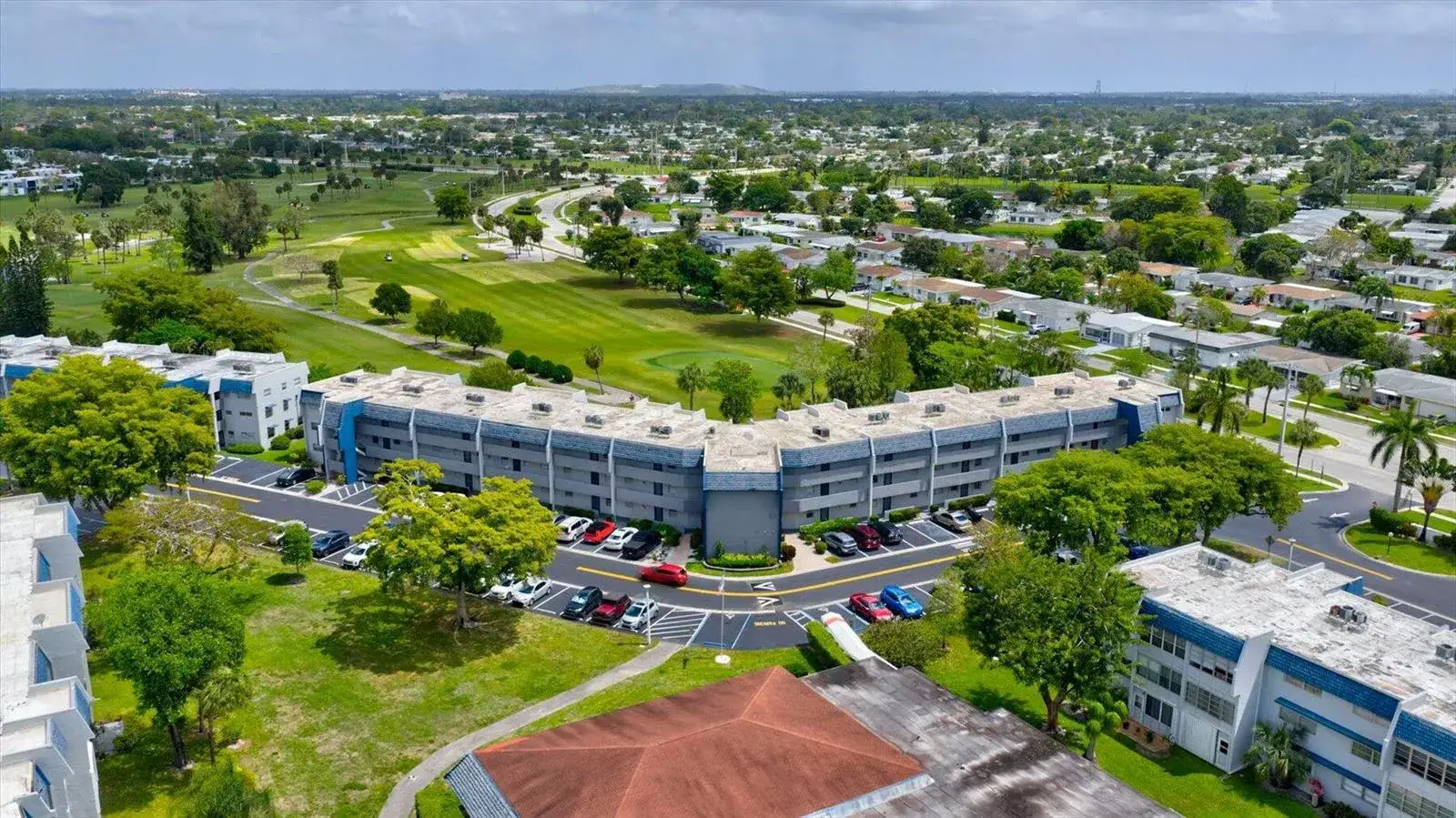 2 bedroom 2 bath Residential for sale at 7787 Golf Circle Drive # k, Margate FL 33063